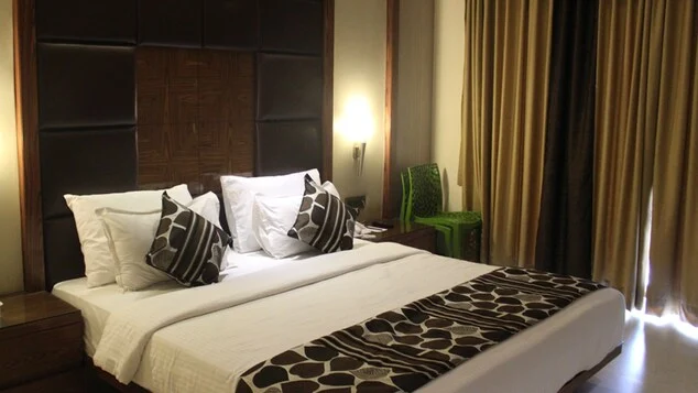 Deluxe Double Bed Premium